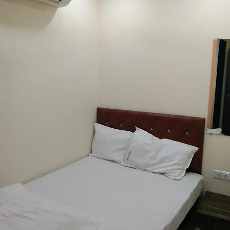 Sadguru Lodge 孟买 外观 照片