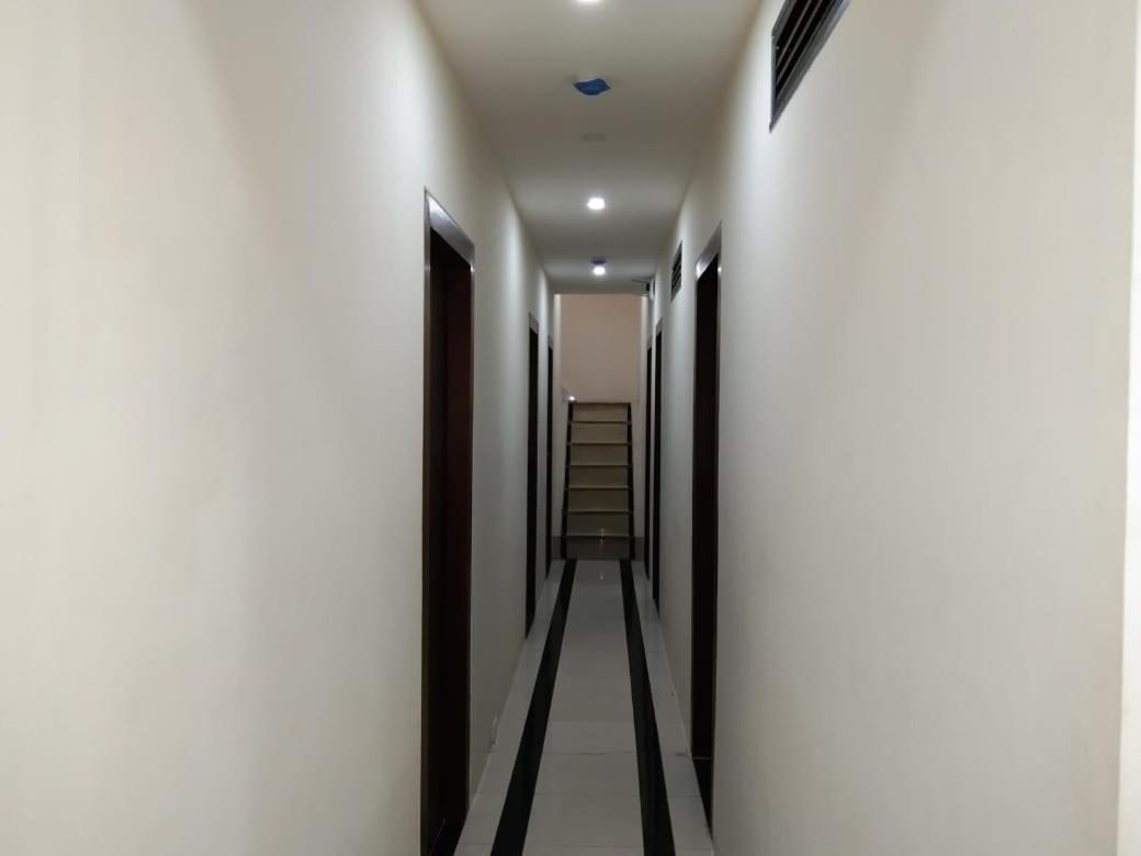 Sadguru Lodge 孟买 外观 照片